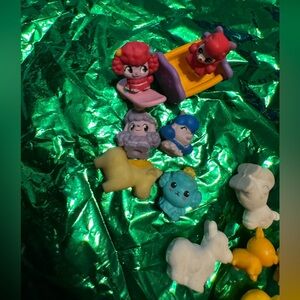Mini figures squinkies, shopkins, misc